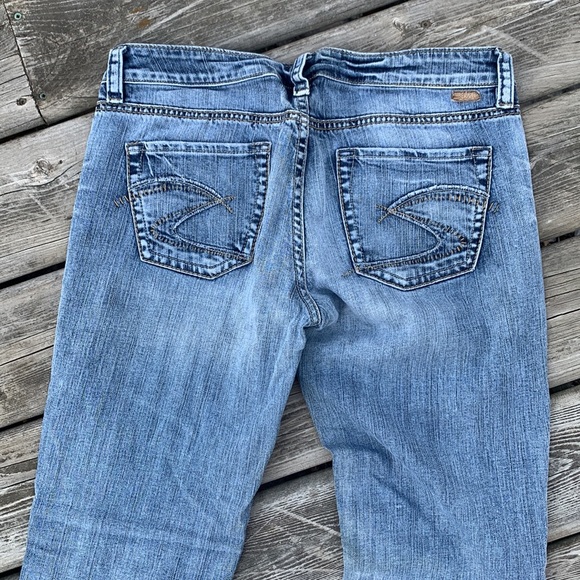 Silver Jeans Lola Bootcut - Picture 10 of 16